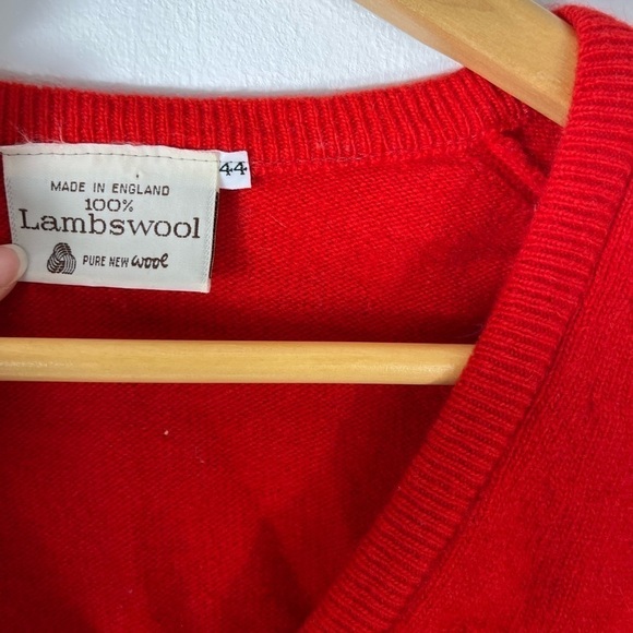 VINTAGE Stunning HMS Invincible Navy Crest Red Sweater Lambswool Made in England - Picture 3 of 7